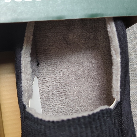 NEW Gold Toe Men’s Slippers Memory Foam Black Corduroy Indoor/Outdoor Med 8/9 - Picture 5 of 9